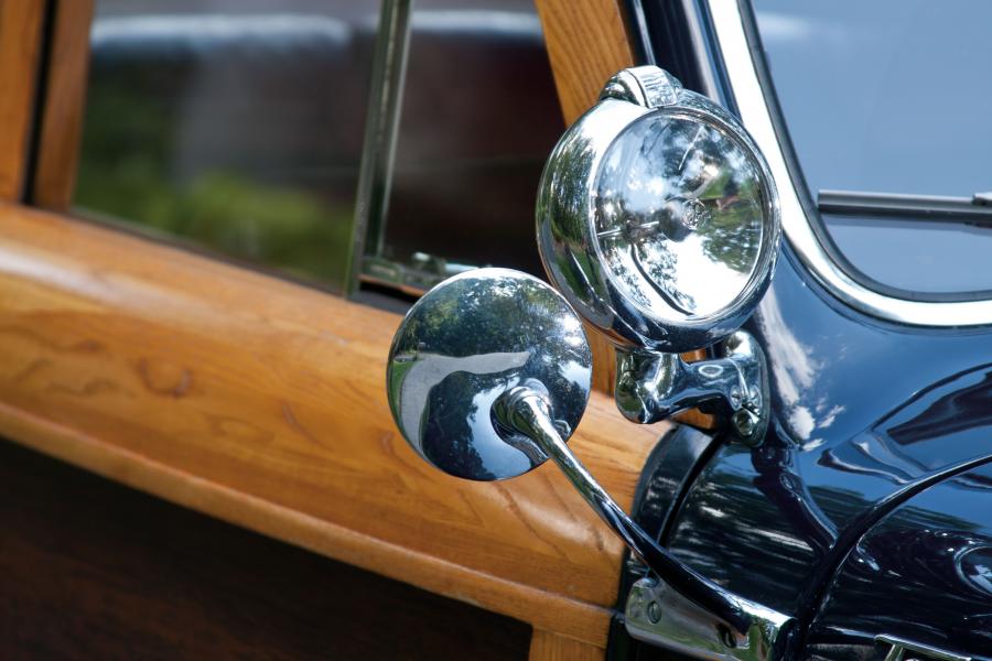  Chrysler Town & Country Sedan Black 1948 года  (фото 23 из 30)